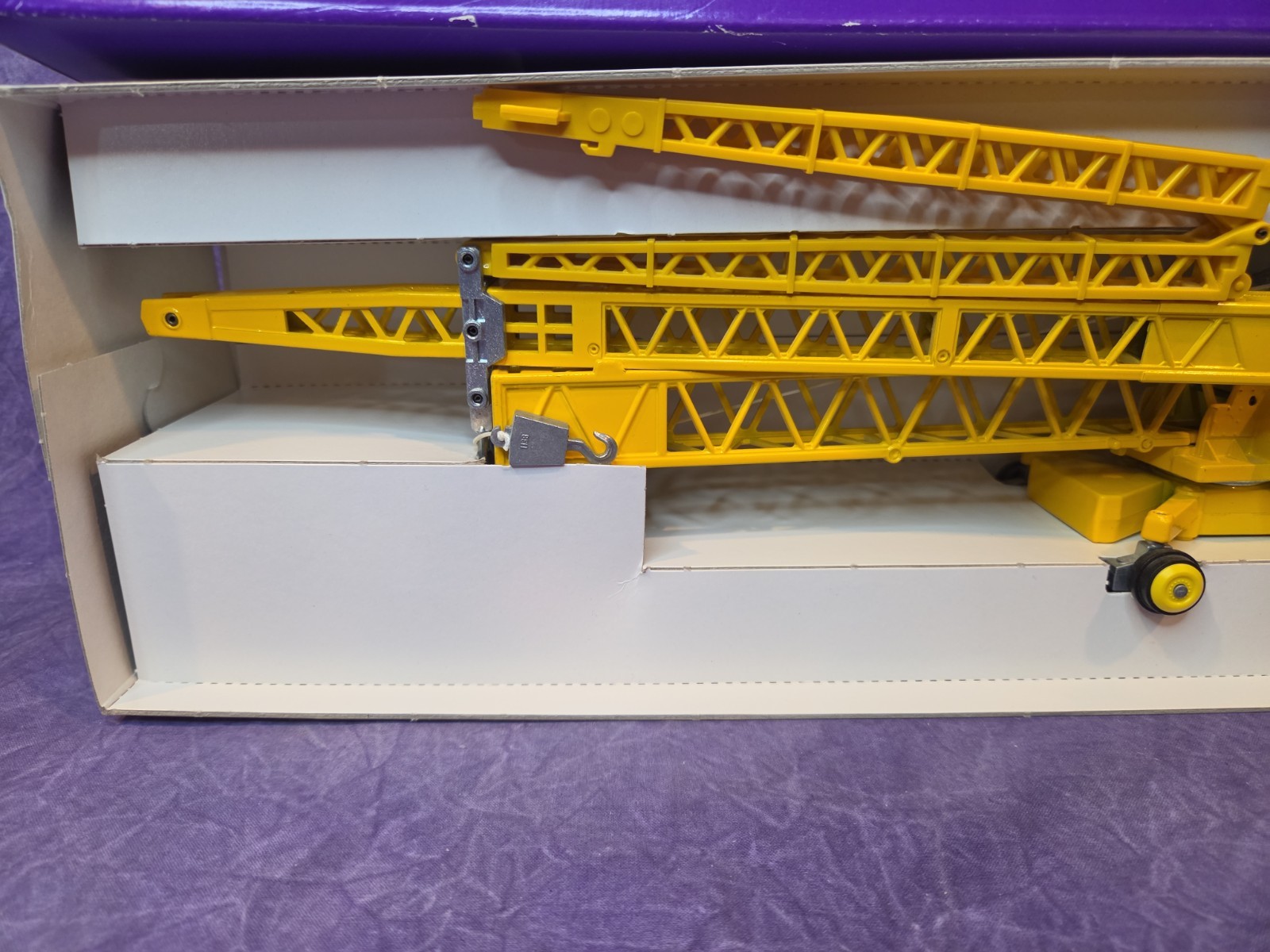 Siku #4112 Tower Construction Crane New in box