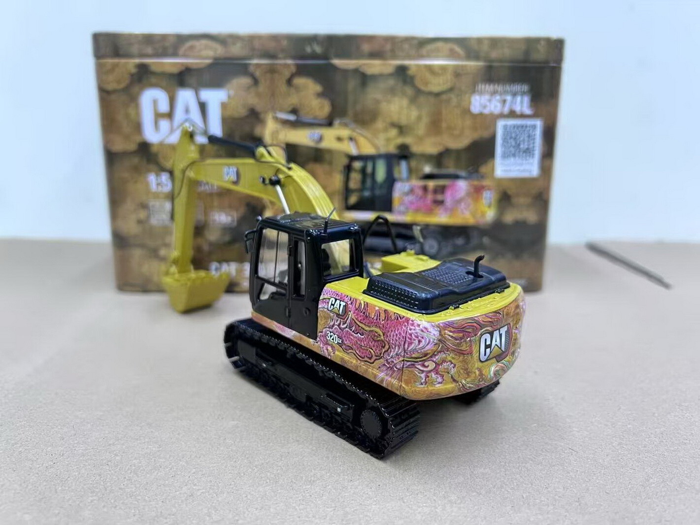 DM 1/50 Cat 320 GX Hydraulic Excavator Diecast Model Limited edition 85674L