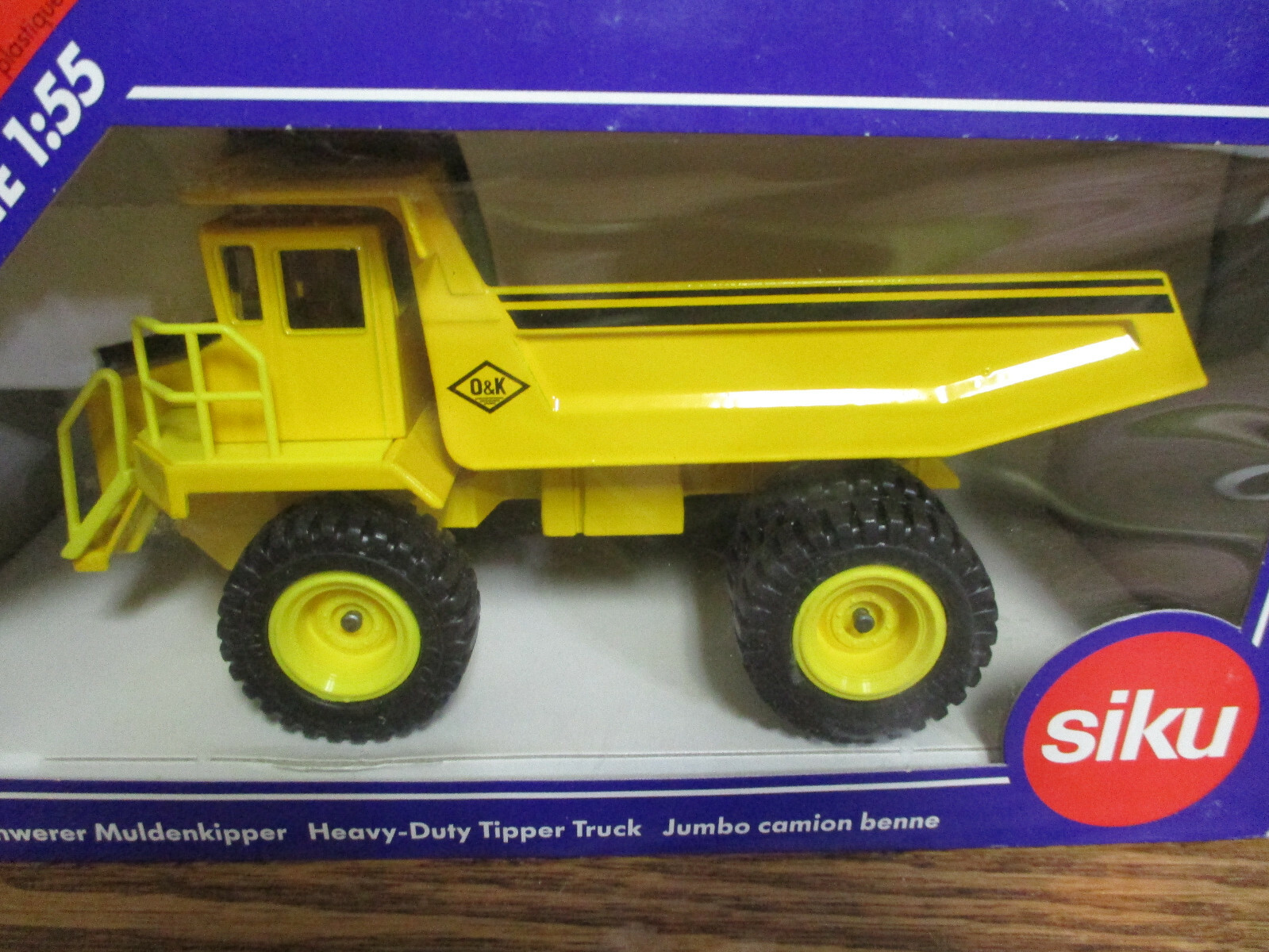 O&K K40 Heavy Duty Tipper Truck By Siku 1/55th Scale