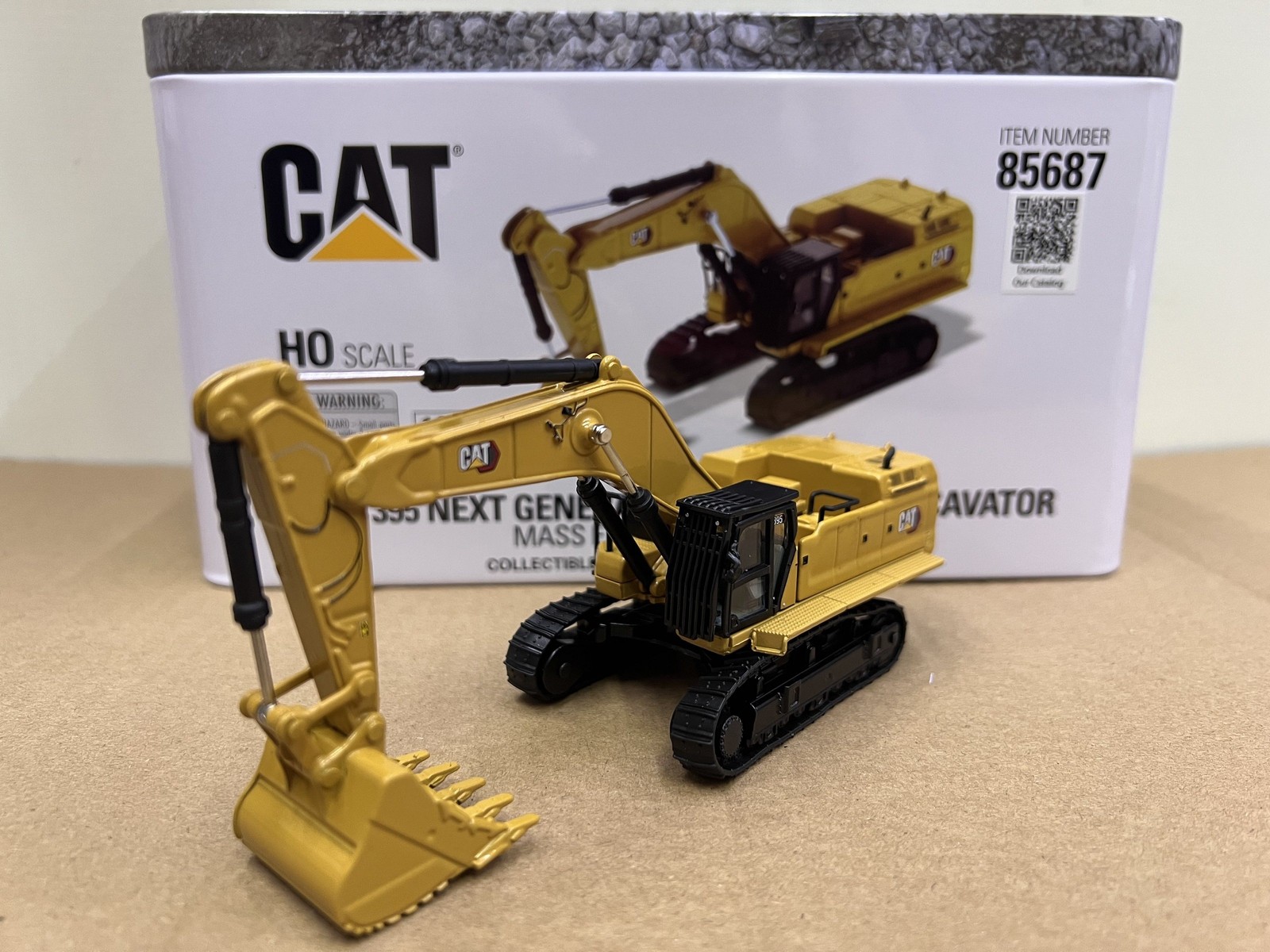 DM 1:87 CAT 395 Next Excavator Hook Machine Construction Vehicle Model 85687
