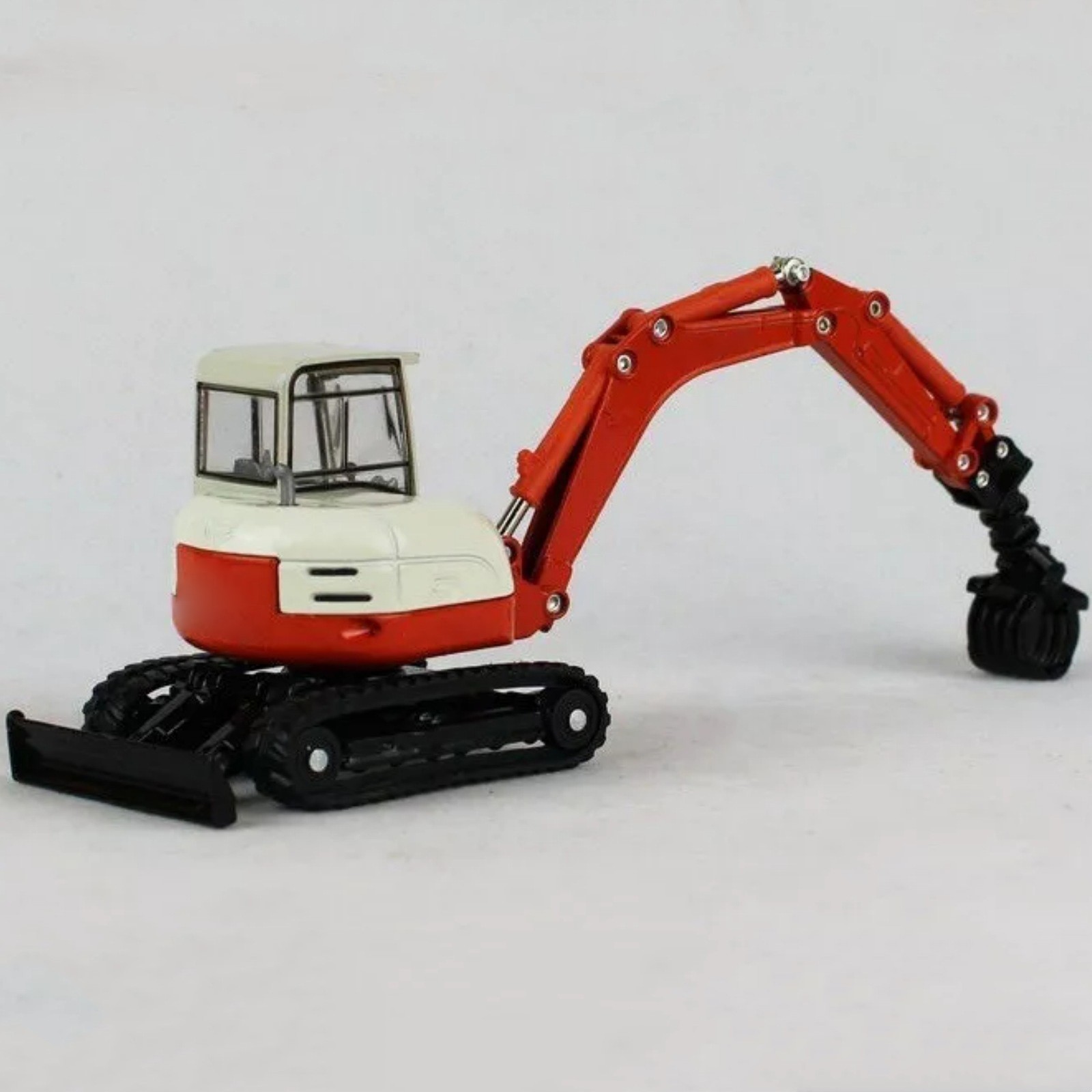 17cm 1/50 Tracked Wood Grabbers Heavy Construction Vehicle Model Souvenir Gift