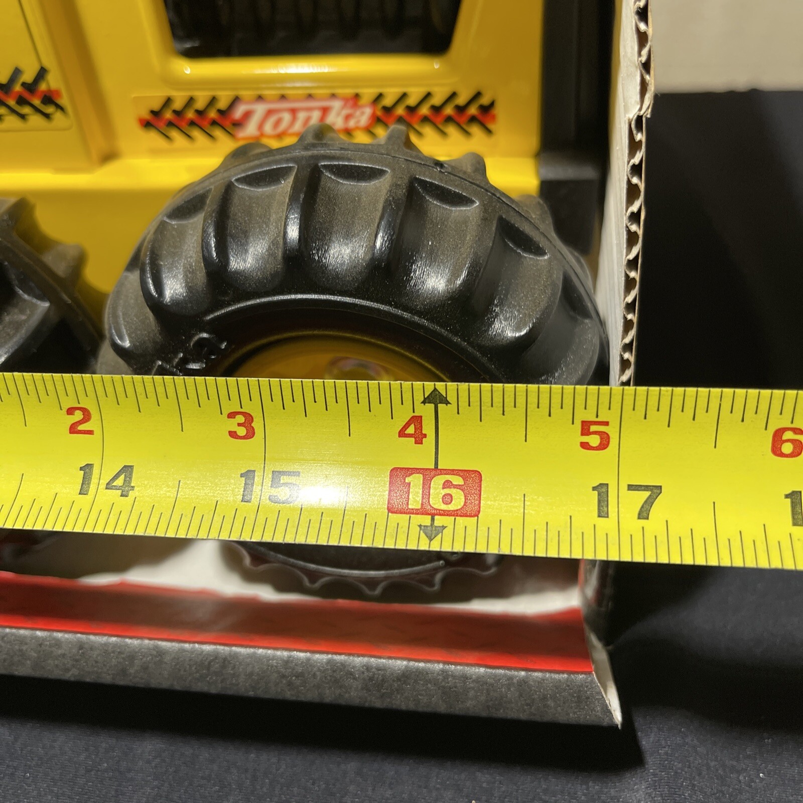 Tonka TOUGH GRADER 92510 MADE WITH STEEL Hasbro 2003