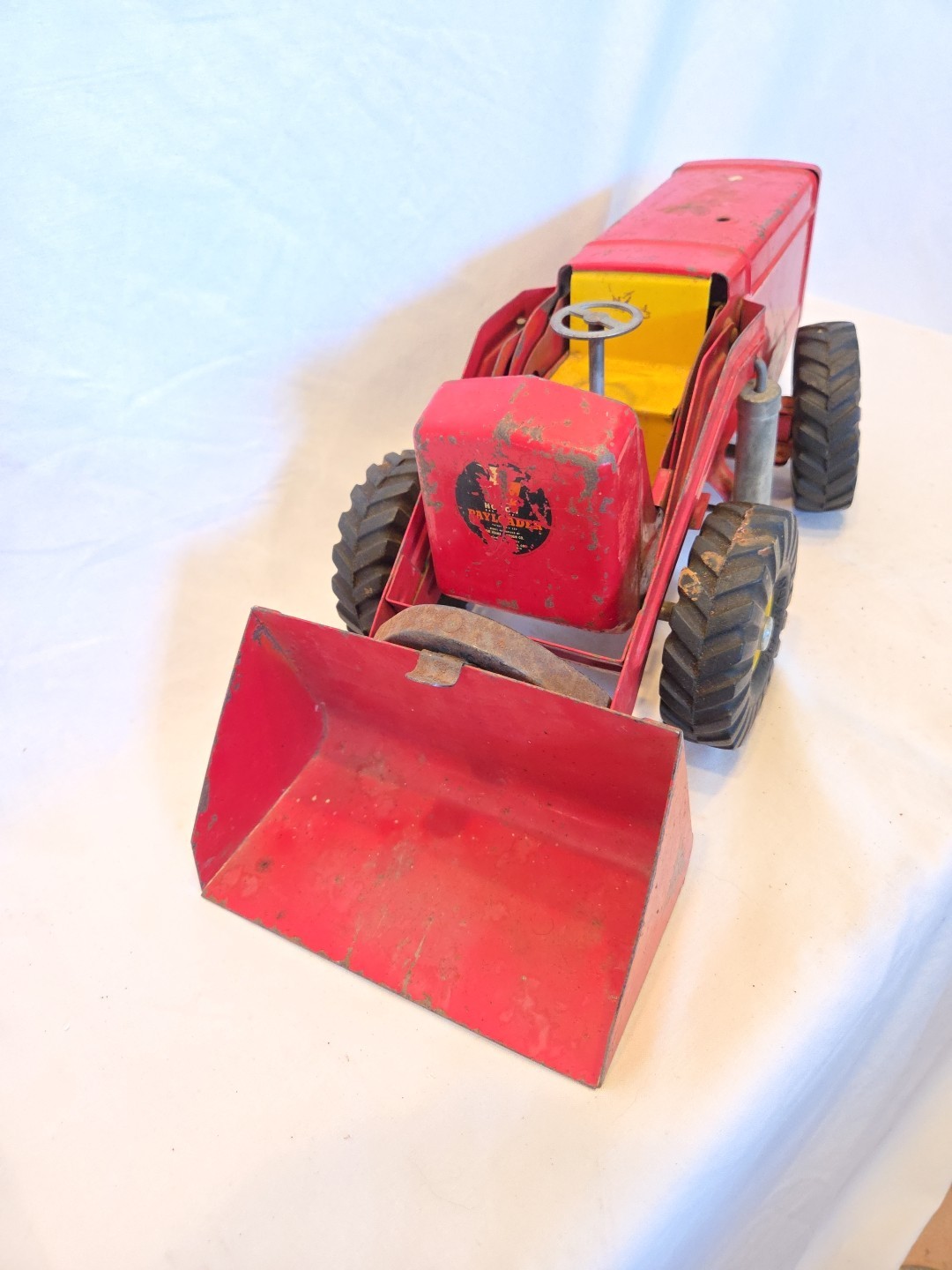 Vintage 1950’s Pressed Steel Nylint Hough Payloader Construction Toy Nice Cond.