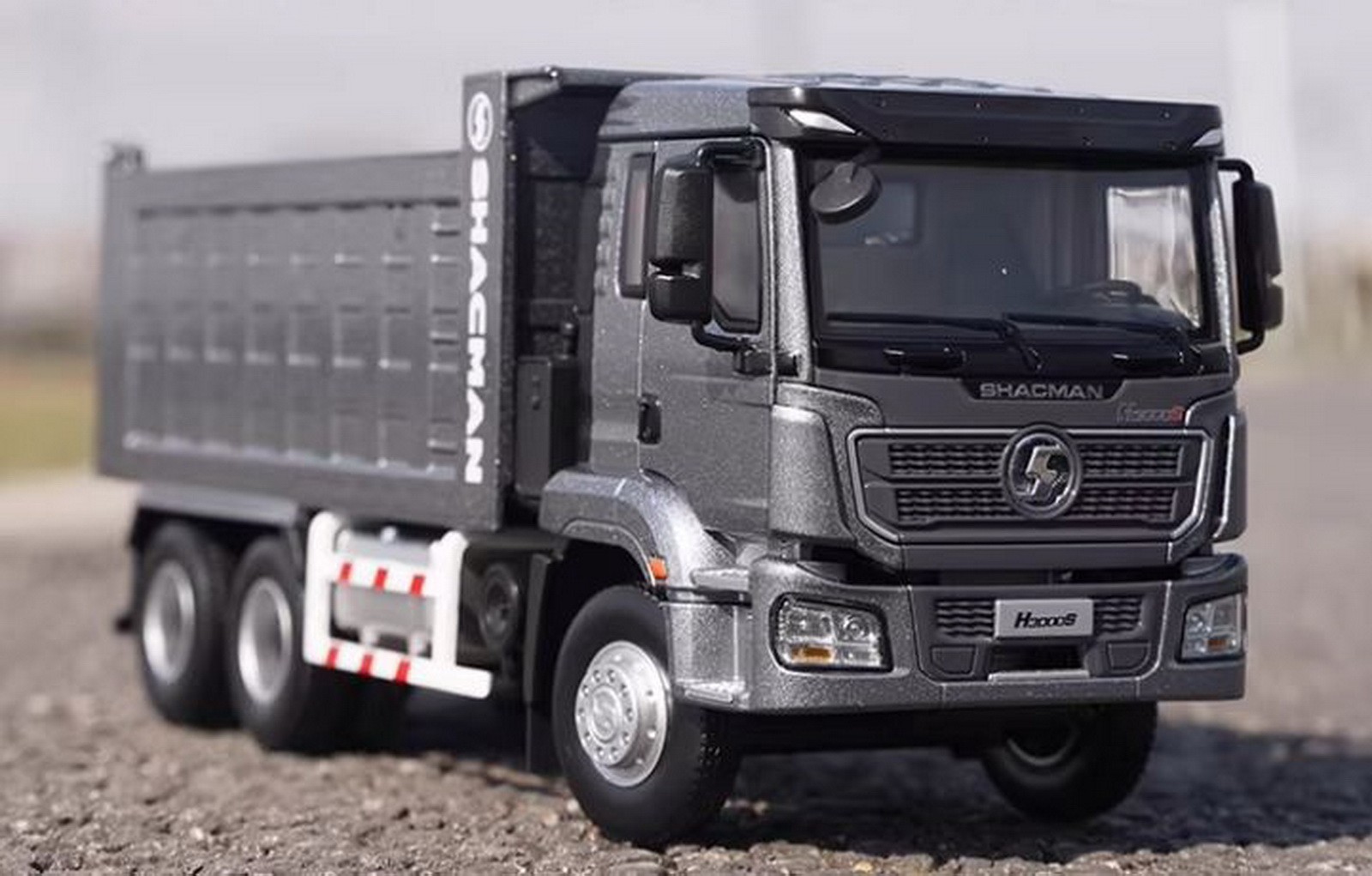1/32 Scale SHACMAN H3000S Dump Truck Grey Diecast Car Toy Gift Collection