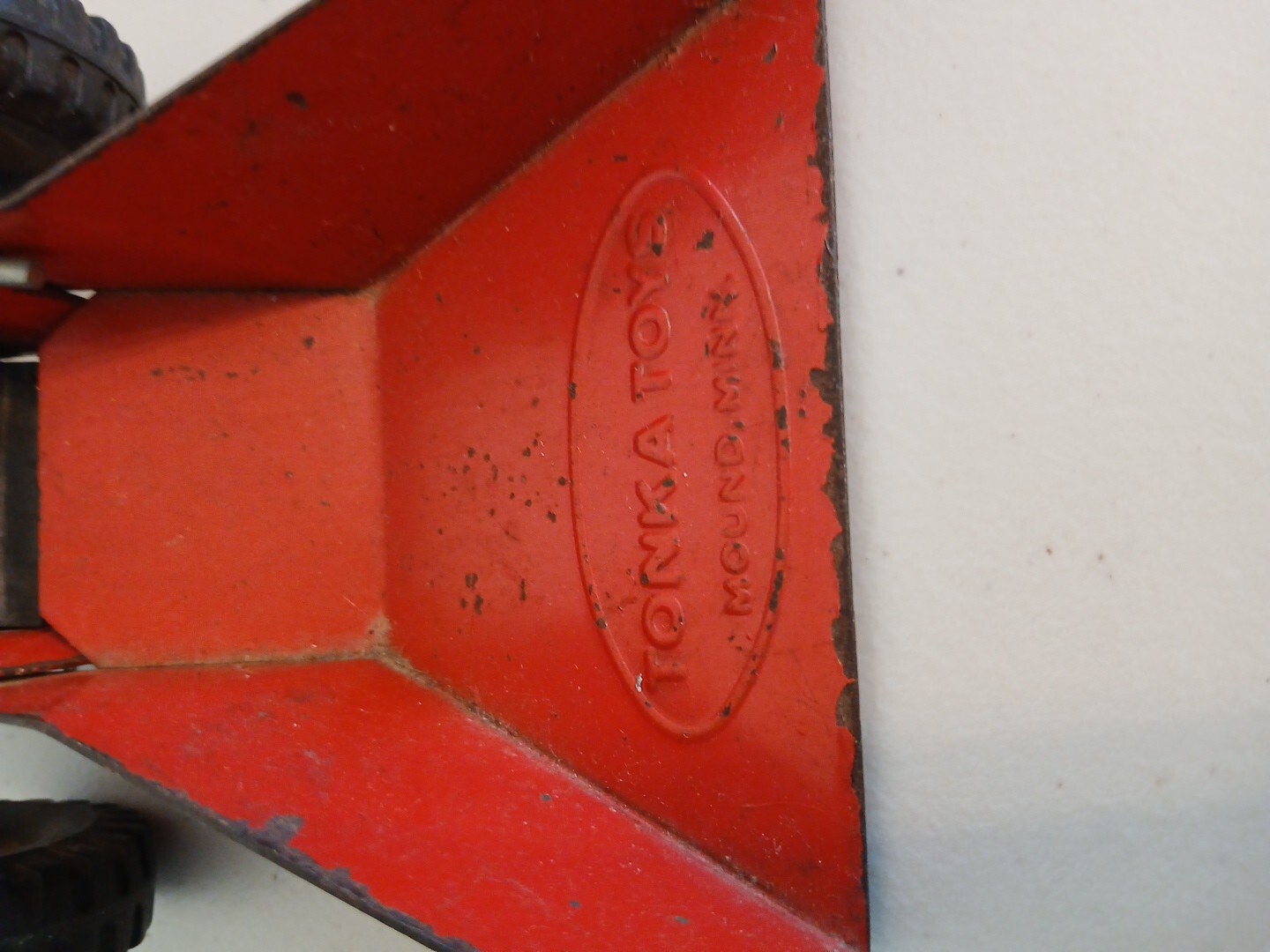 Vintage 1960’s Red Tonka Sandloader Metal With Rubber Conveyor