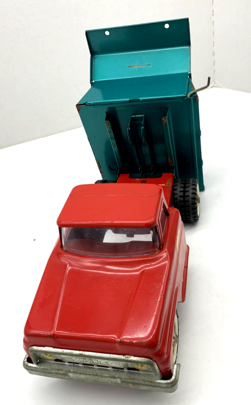 Vintage 1970’s Tonka Dump Truck Pressed Steel