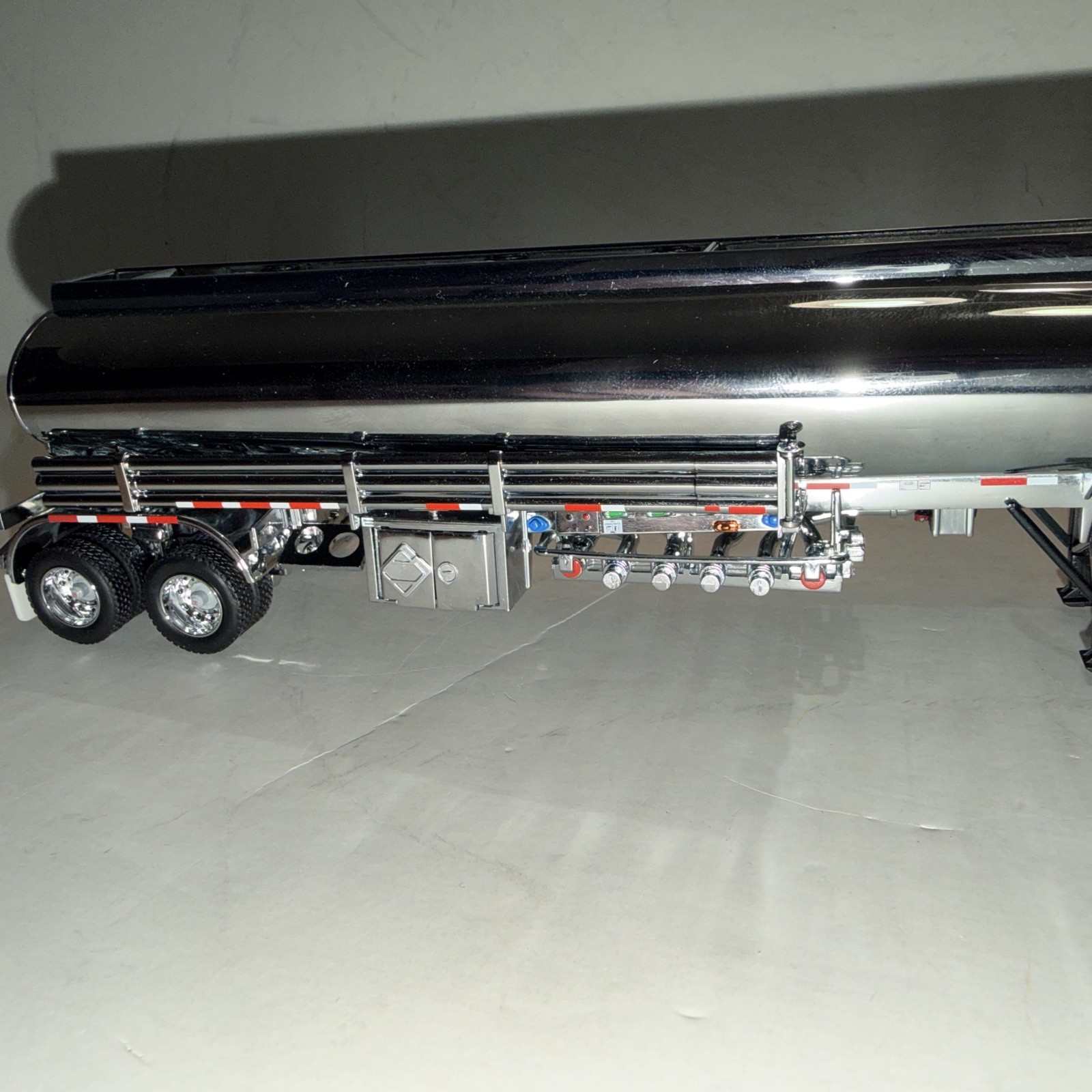 Western Star 4700 Truck with Heil Tank Trailer
