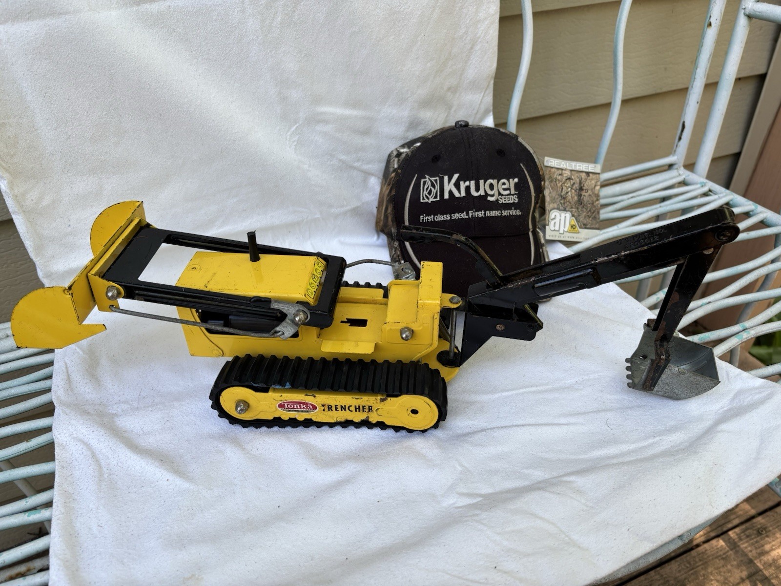 Tonka Black And Yellow Vintage Bulldozer