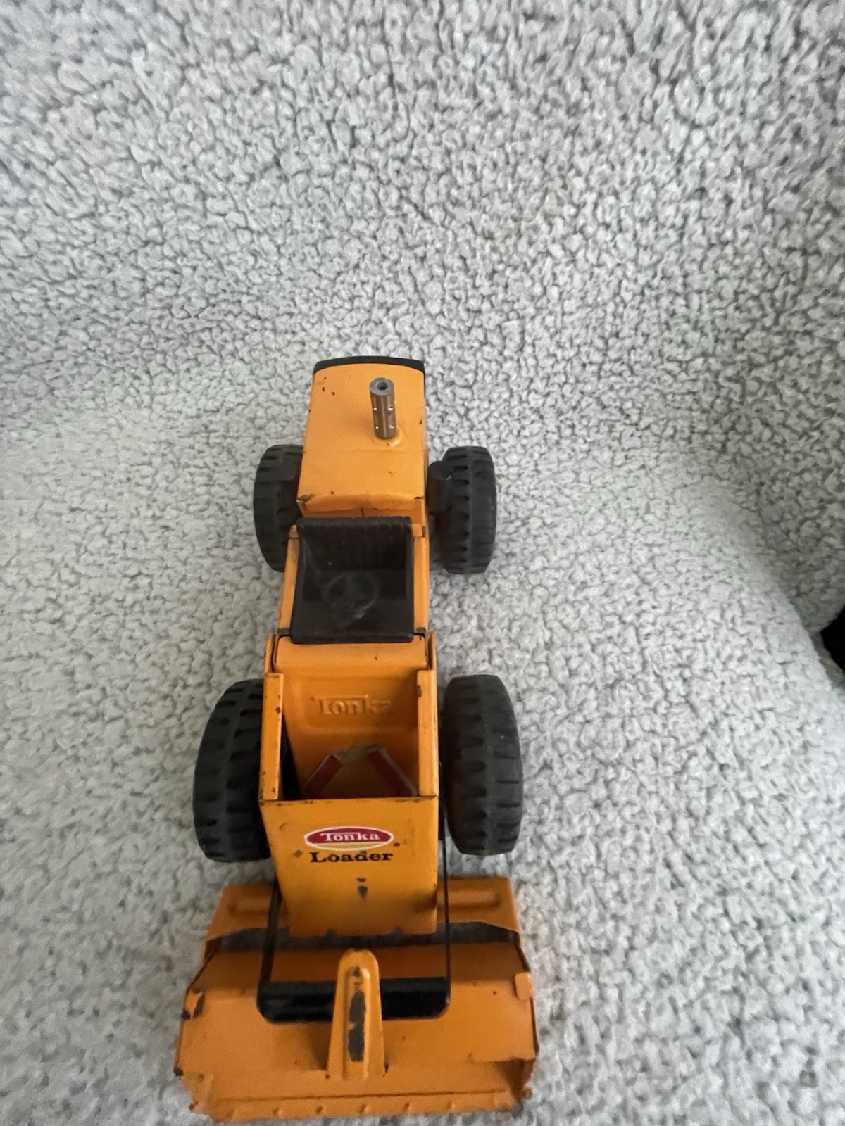 Vintage 1970’s Mini Tonka Loader # 1087 – 10 1/2″ Long – Yellow