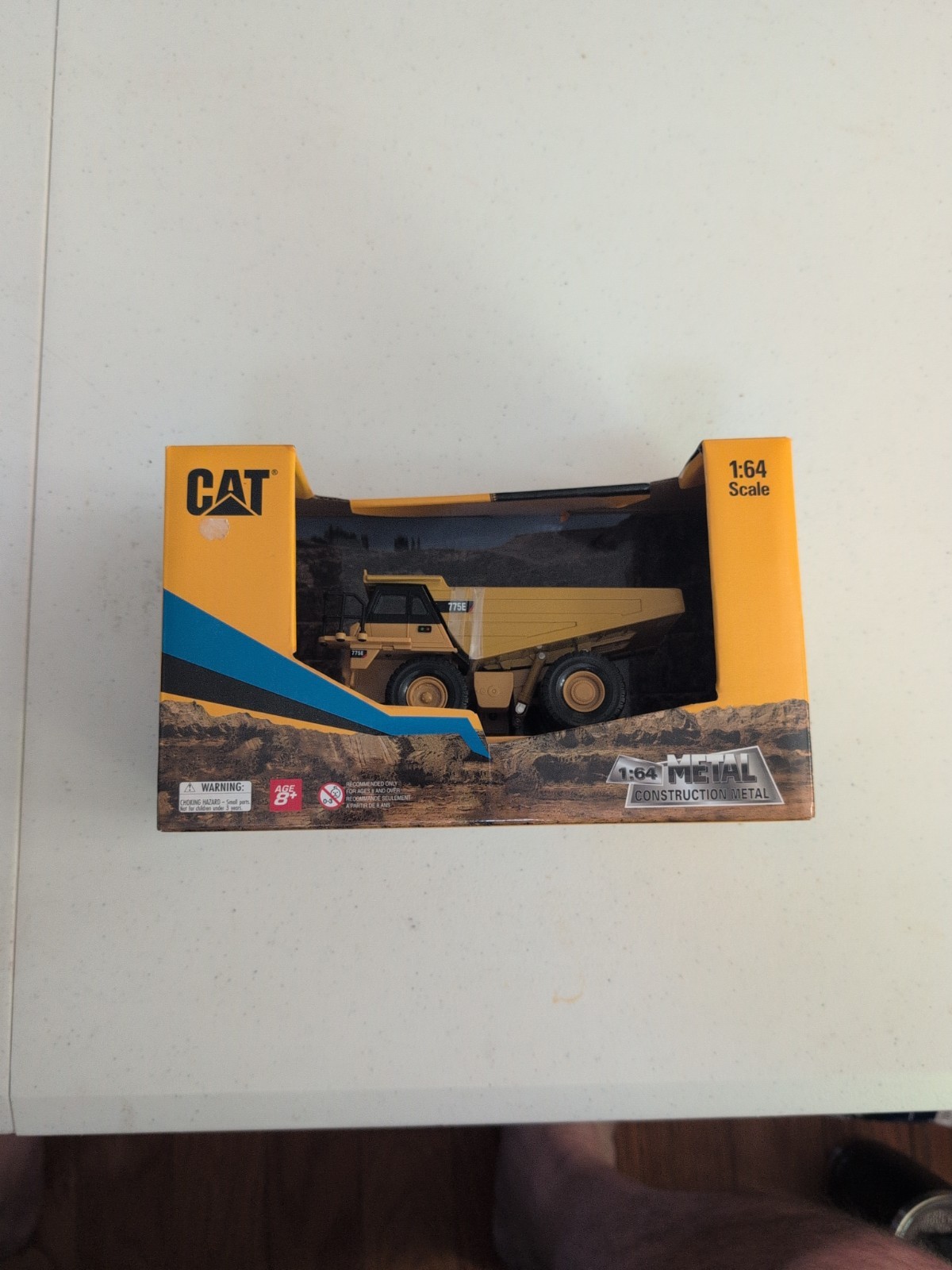 Caterpillar Cat 775E Off Highway Truck 1:64 Scale Diecast Masters-Brand New