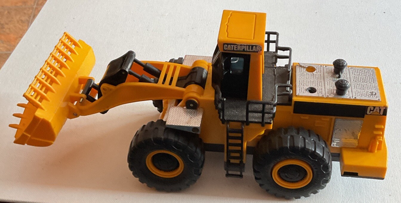 New Bright Caterpillar Cat 992C Wheel Loader UNTESTED, NO REMOTE INCOMPLETE