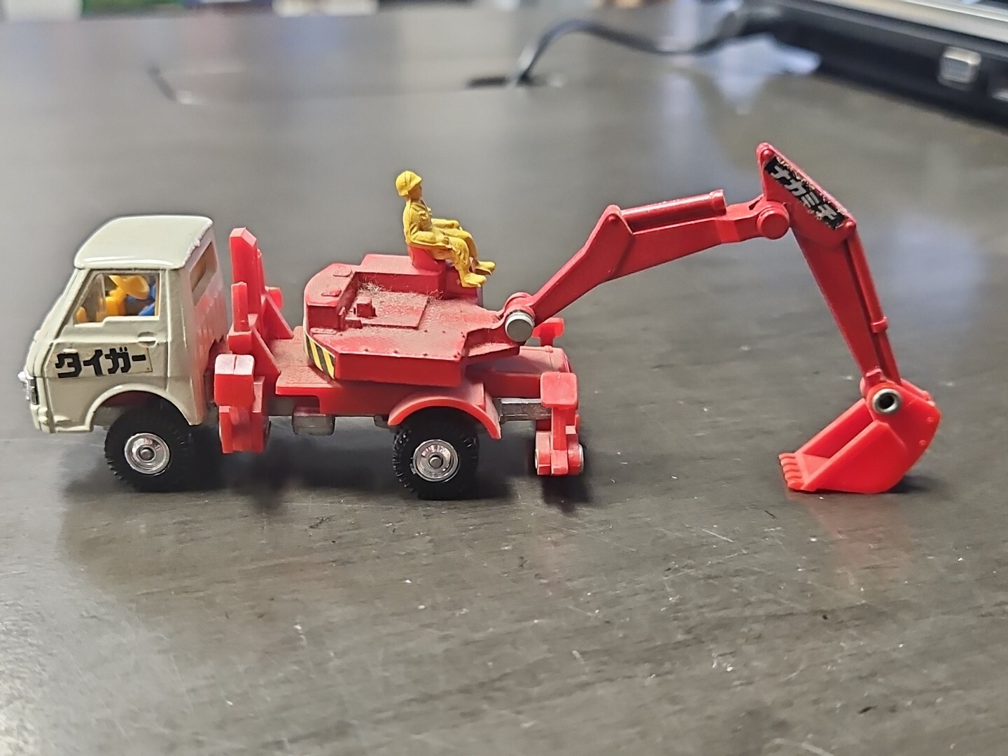 Grip Zechin 1/62 Scale Vintage Toy Car Construction Truck Back Ho Japan