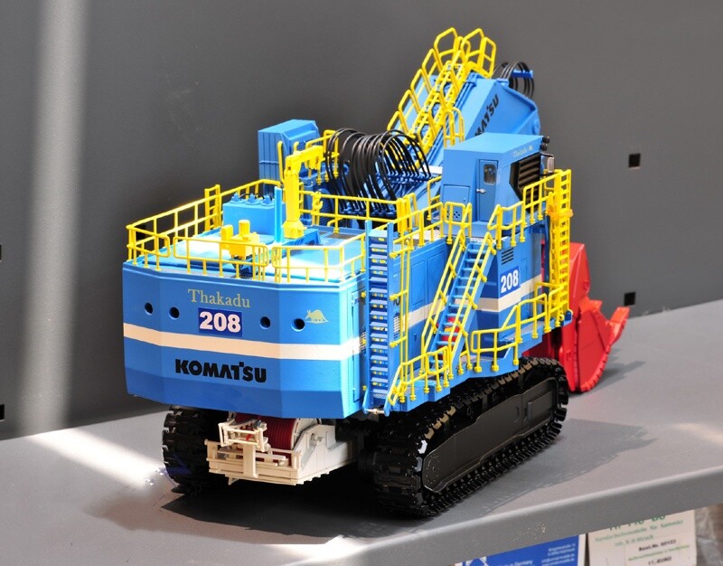 1:50 BYMO PC8000-6 Electric Shovel “Jwaneng” Excavator Equipment Diecast Model