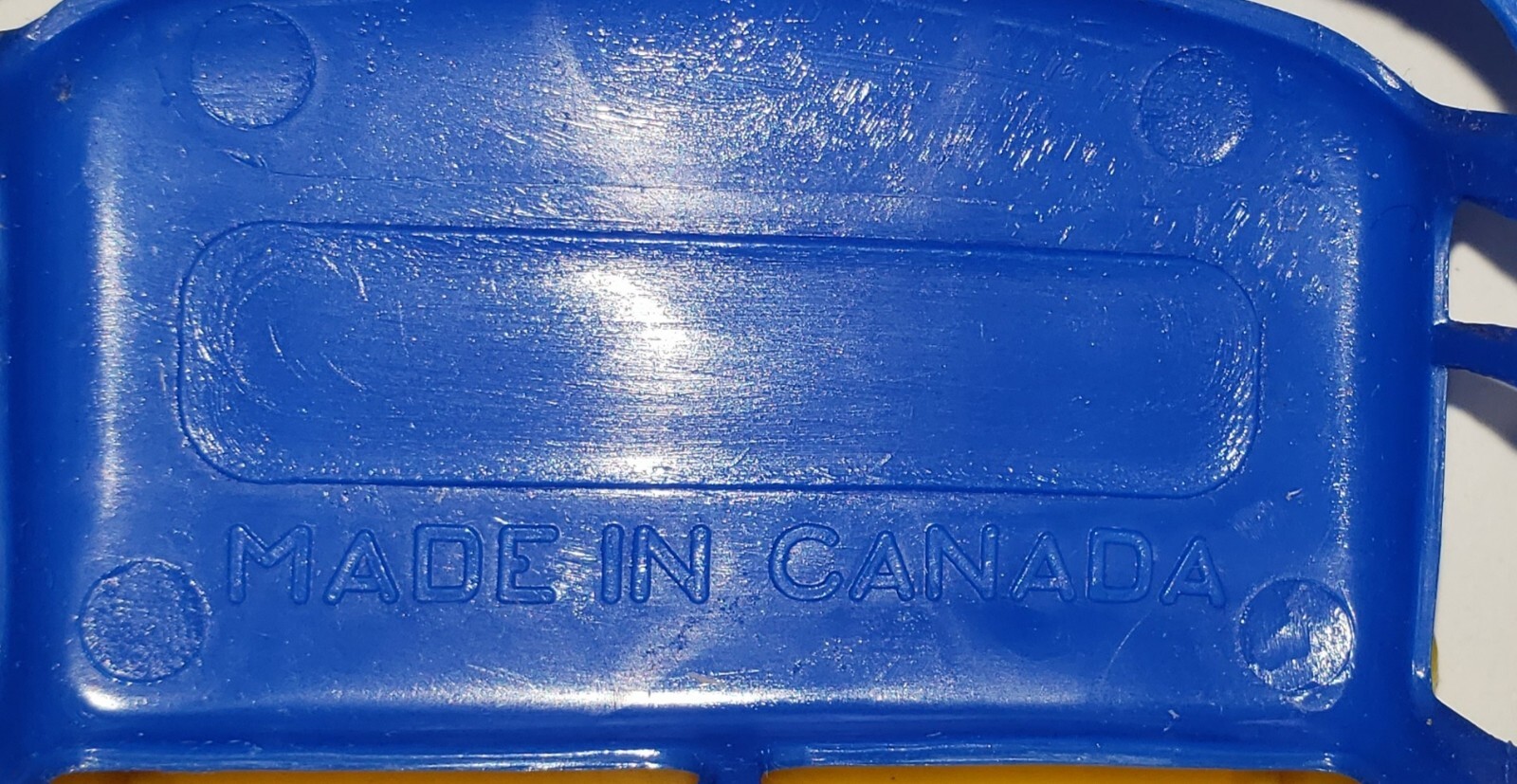 Vintage Plastic Dump Truck Made in Canada 6″ Long Played Wear Unbranded