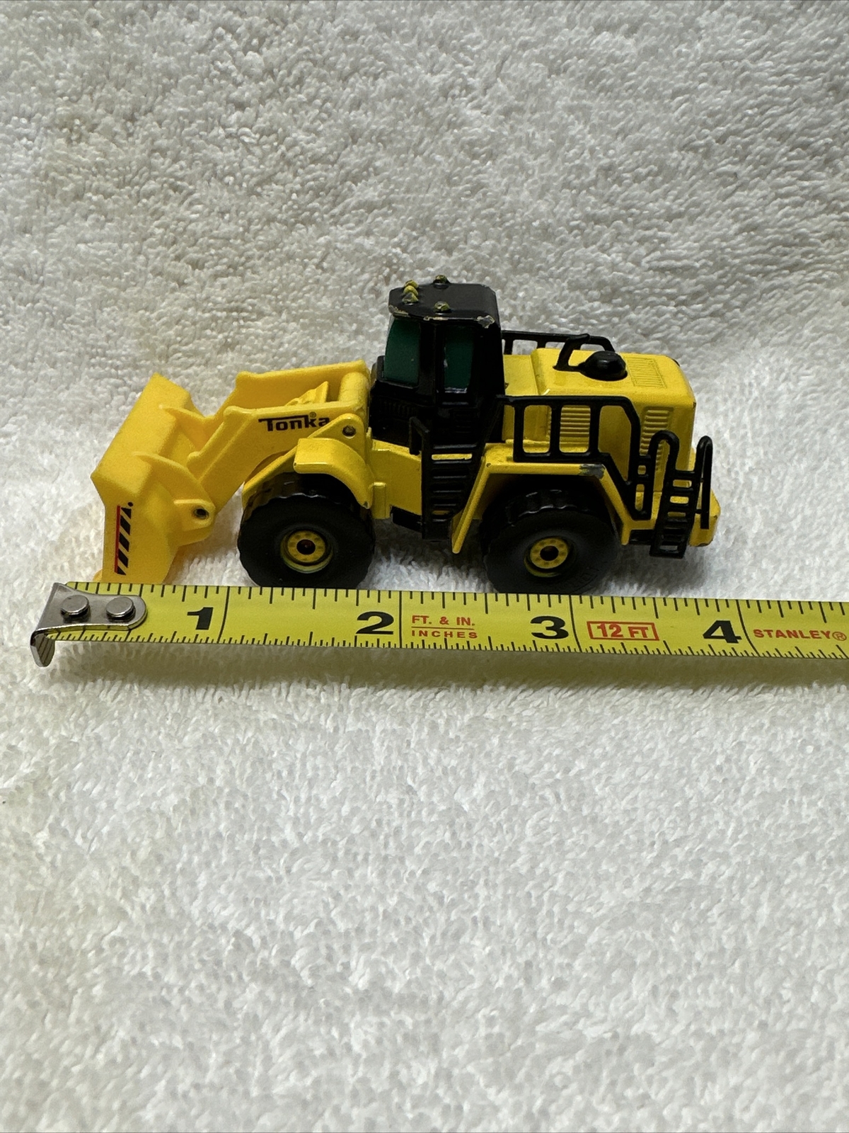 Tonka Diecast Front End Loader, Metal And Plastic. Bucket And Arms Work. Used