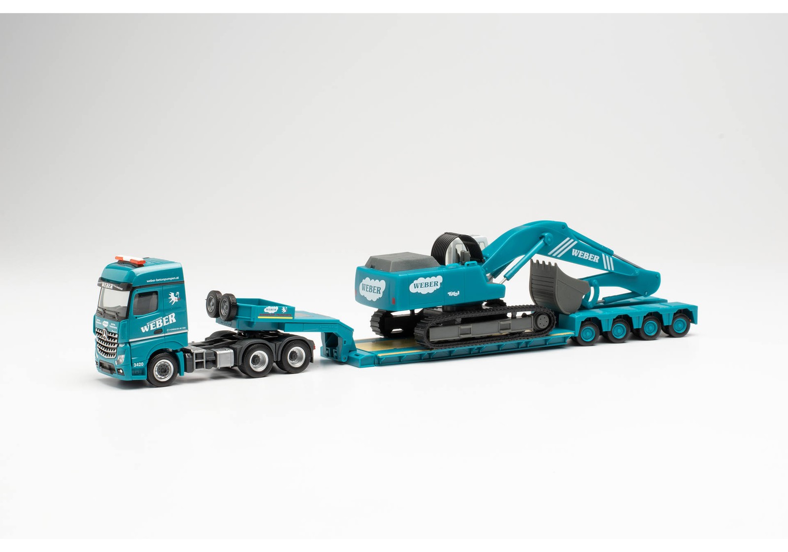 HERPA 313001 HO Scale Lowered Semi Trailer MB Arocs 6×4 with Excavator