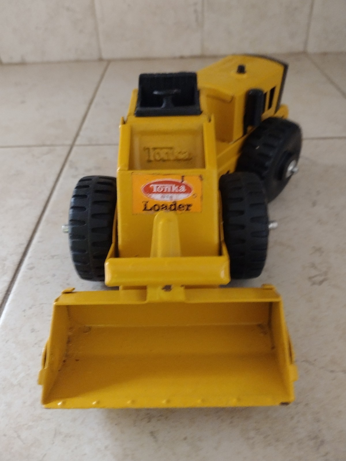 Tonka Loader Diecast Construction Front Loader Vehicle Toy Yellow/Black