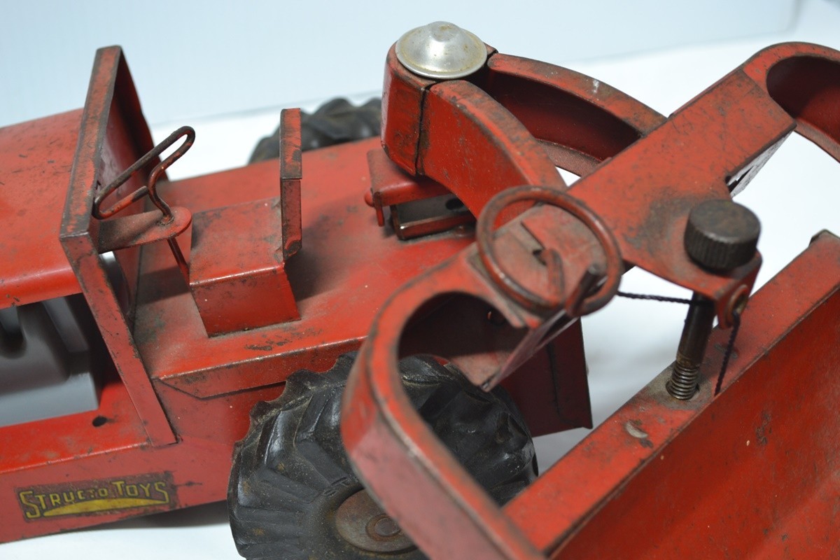 150’s Vintage Structo Earth Scraper Pressed Steel Toy