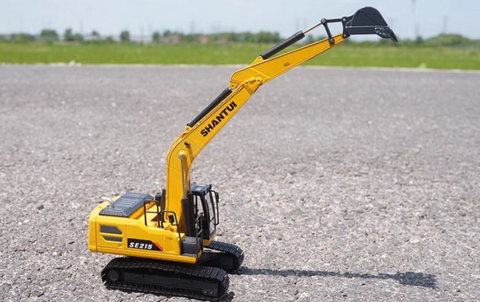 1/35 Scale SHANTUI SE215 Hydraulic Excavator DieCast Model Collection Toy