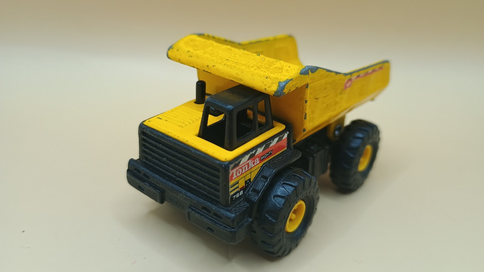 Vintage 1998 Maisto Mighty Mini Tonka 768 Dump Truck 1:64 Construction 5.5” New