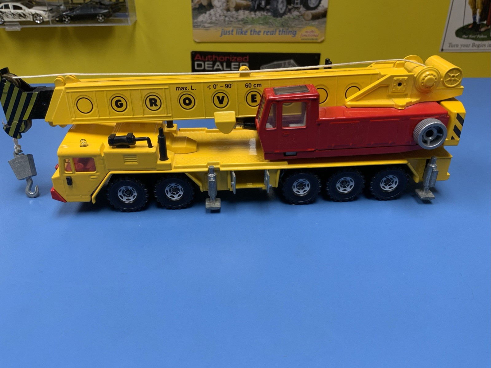 Vintage SIKU Tragkraft Hydraulic Grove Construction Crane W. Germany #4010