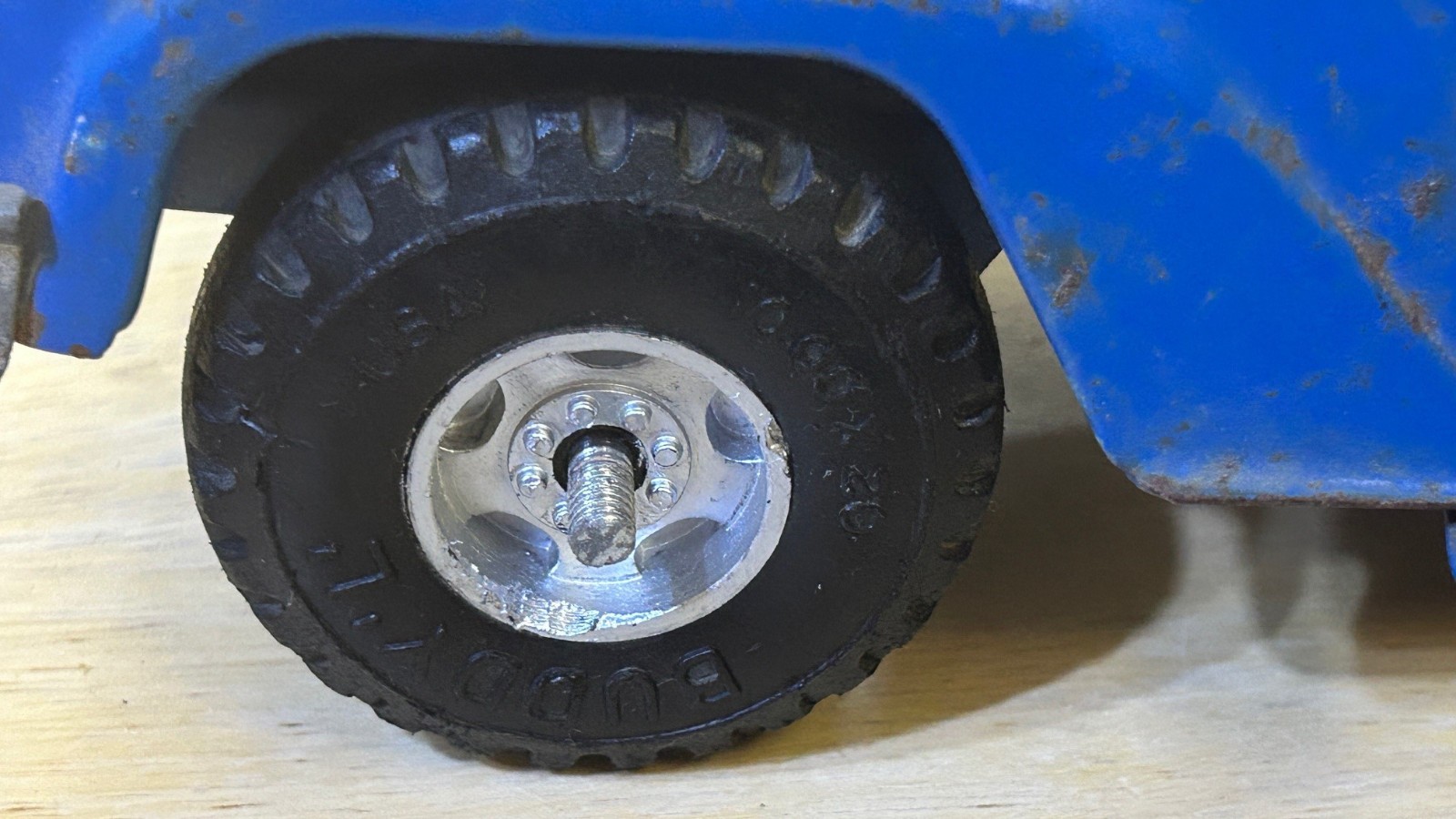 QTY 1 – Vintage Buddy L Fix My Flat Spare Tire – Nice Shape – 4 Available