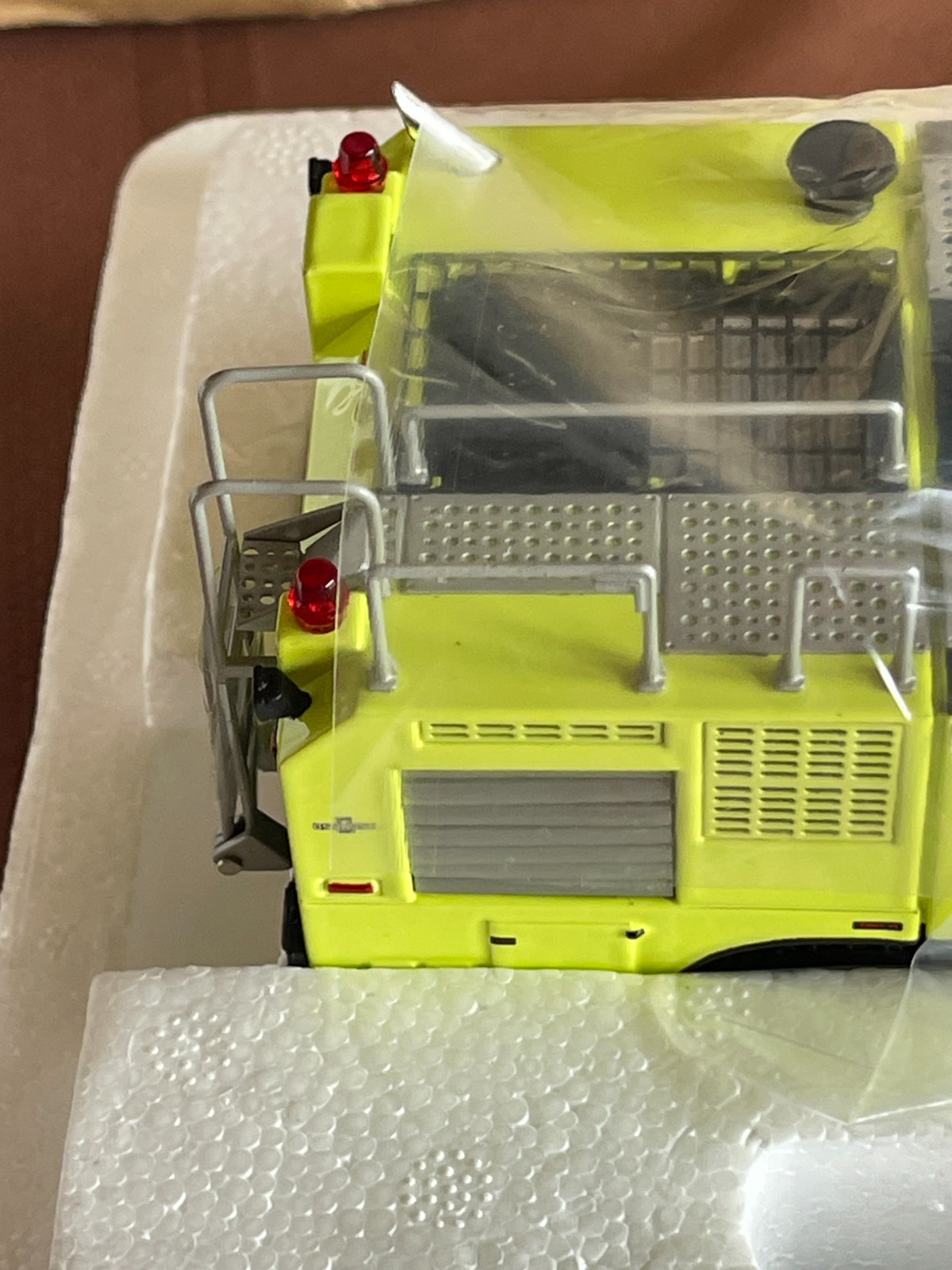 Oshkosh Striker 3000 ARFF TWH 078-1088 Airport Emergency Vehicle