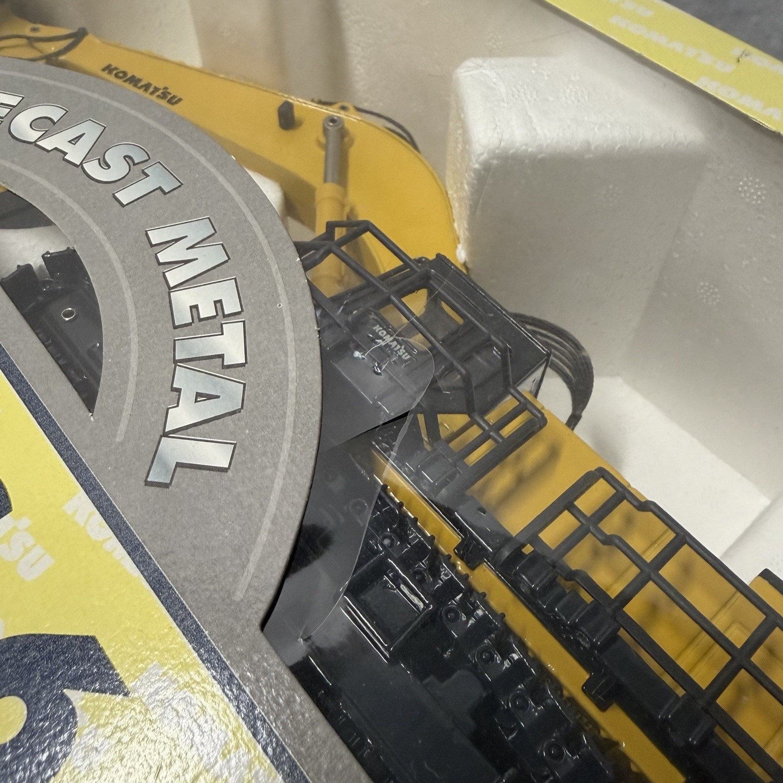 Nice Used JOAL Komatsu PC1100LC-6 Avance Excavator Diecast Model 1:50 Scale NIB