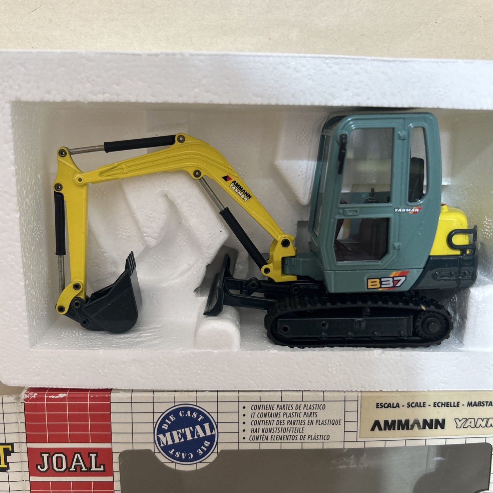 Ammann-Yanmar B37 Compact Excavator – Joal 1:32 Scale Diecast Model #193 Newbox9