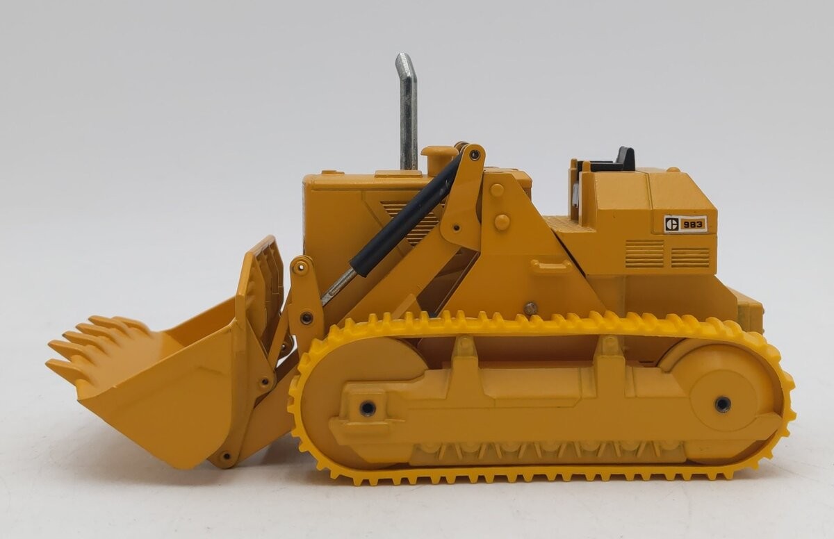 NZG 140 1:50 Die-Cast Caterpillar 983 Track Loader EX