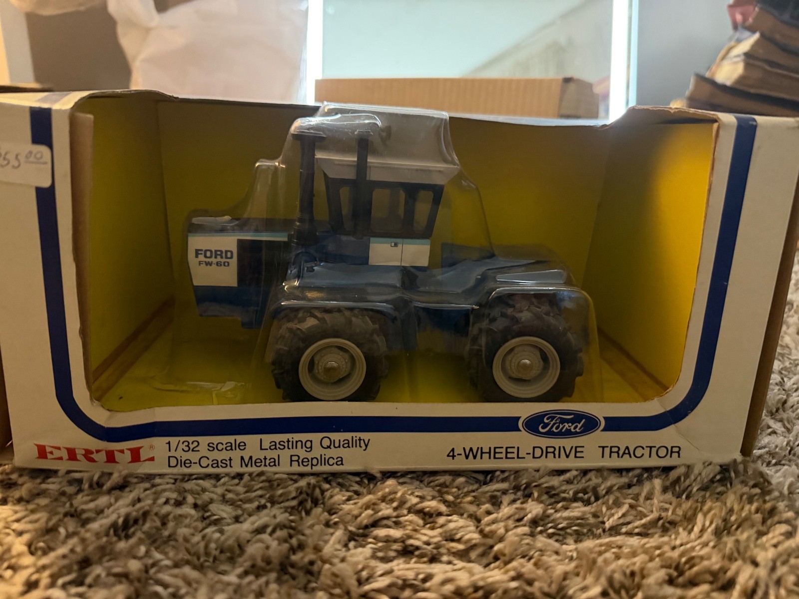 1/32 Ertl Farm toy Ford FW-60 Tractor