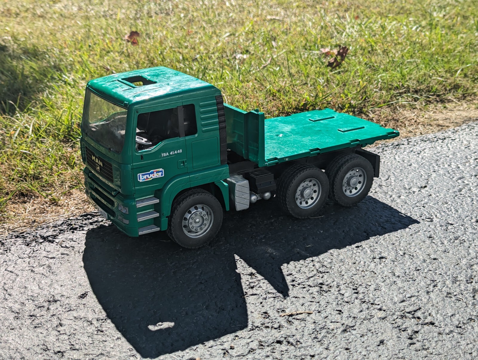 Bruder MAN Green 2001 Toy Timber Logging Truck 4143 (NO LOGS) As Shown