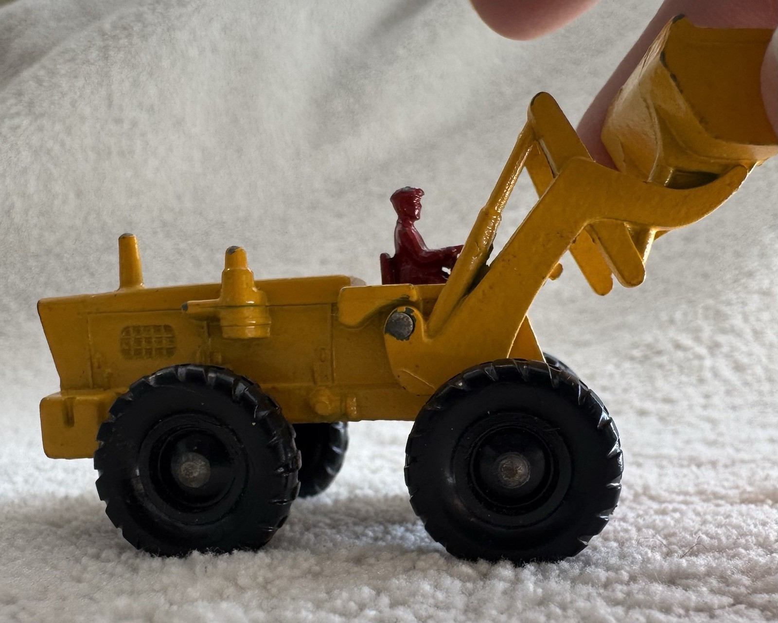 Vintage Lesney Matchbox #43 Aveling-Barford Tractor Shovel, Metal Base &Driver