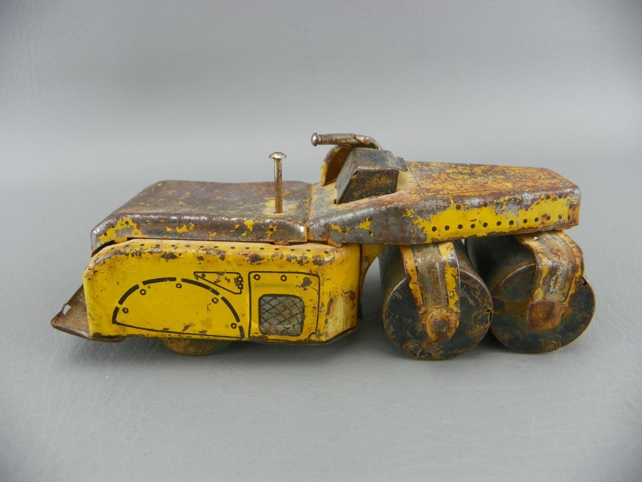 Vintage 1950’s Line Mar Marx Tin Litho 6″ Steam Roller Yellow Construction Japan