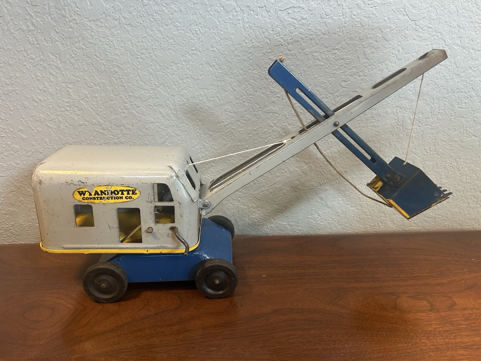Vintage Pressed Steel Wyandotte Construction Co. Steam Shovel