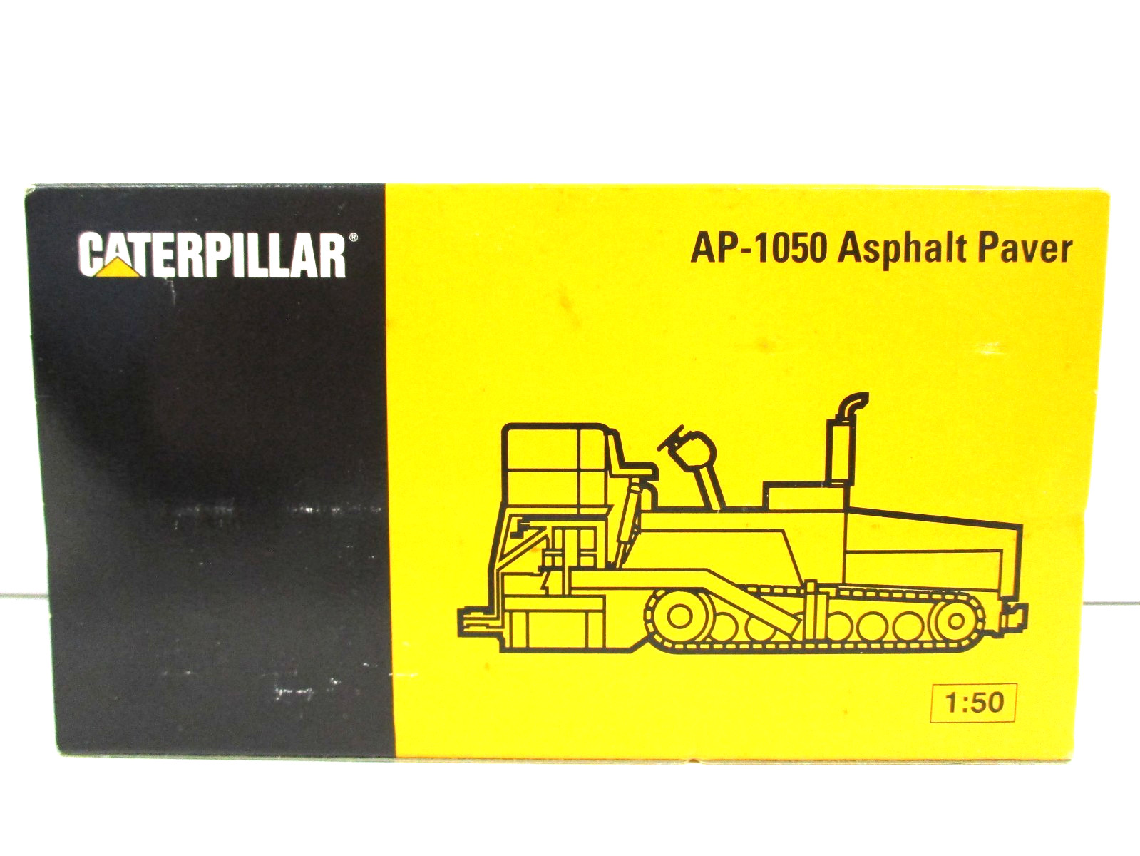 NZG – CATERPILLAR CAT AP-1050 ASPHALT PAVER – 1/50 DIECAST