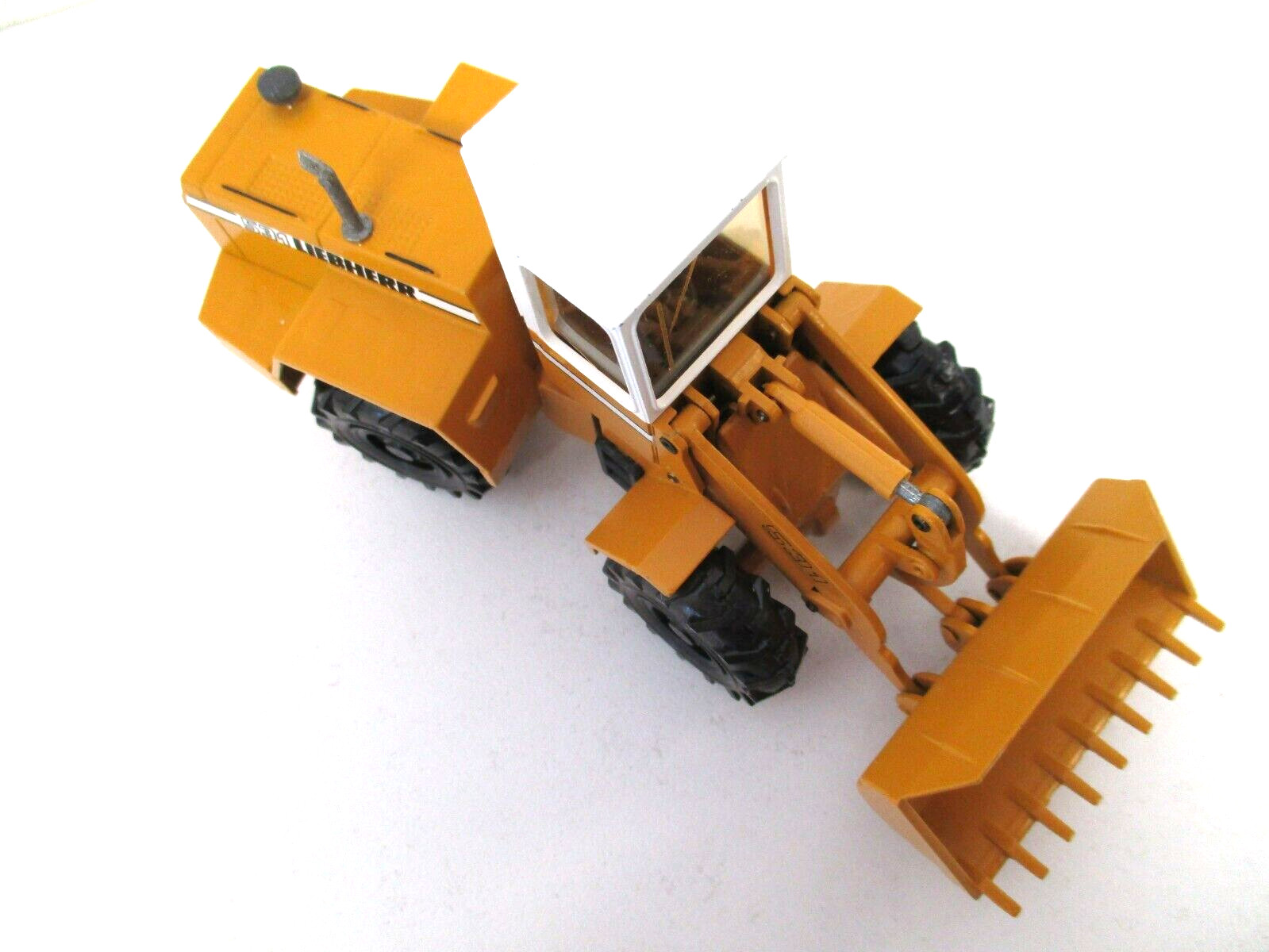 CONRAD – LIEBHERR L 531 WHEEL LOADER – 1/50 DIECAST