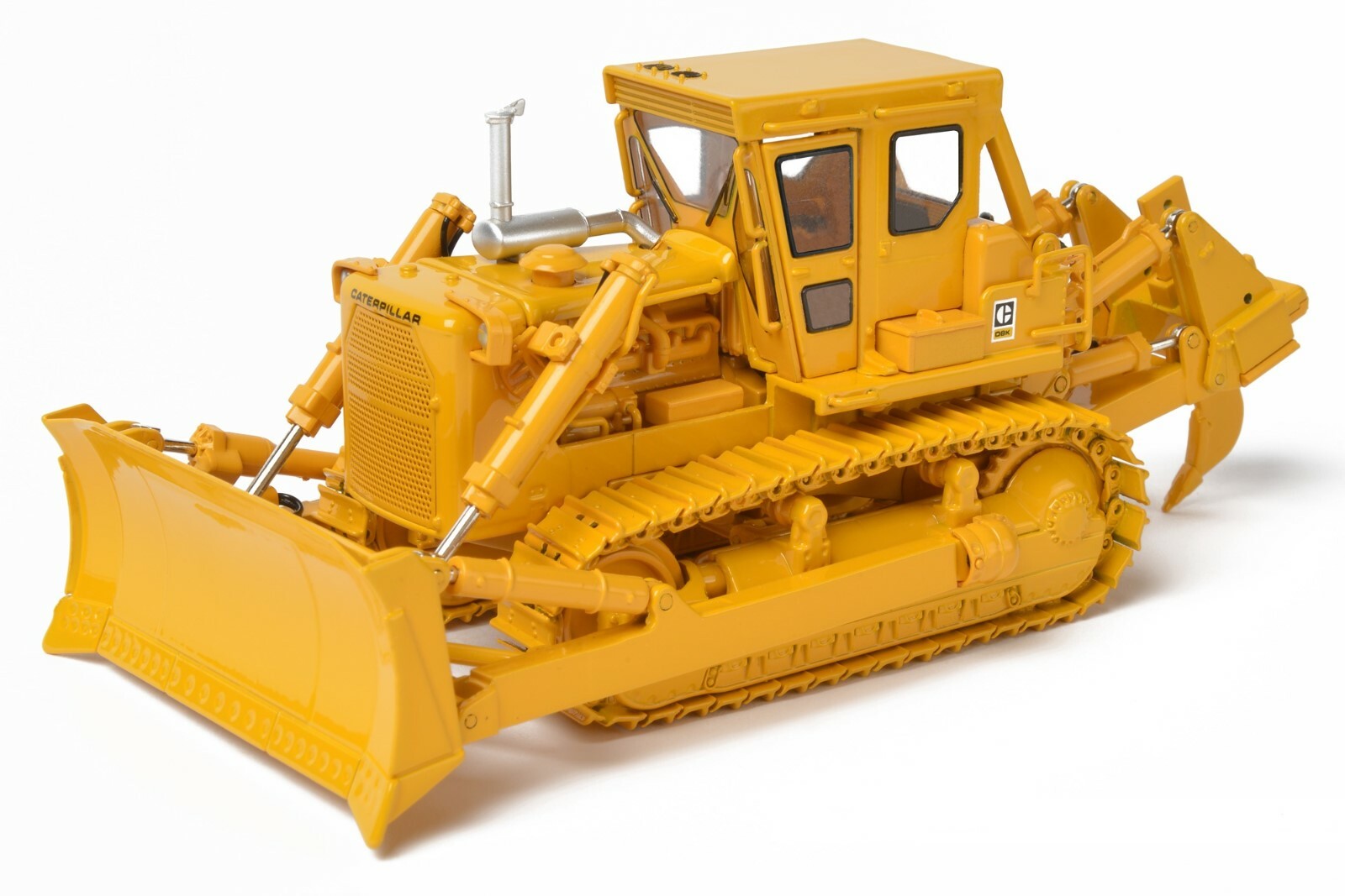 Caterpillar D8K Dozer w/ Cab, 1 Shank Ripper & S Blade 1/48 CCM – Diecast – 2019
