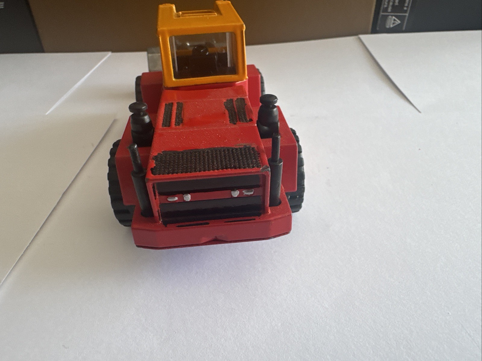 SIKU 1:55 Scale Zettemeyer Front Loader. Free Shipping