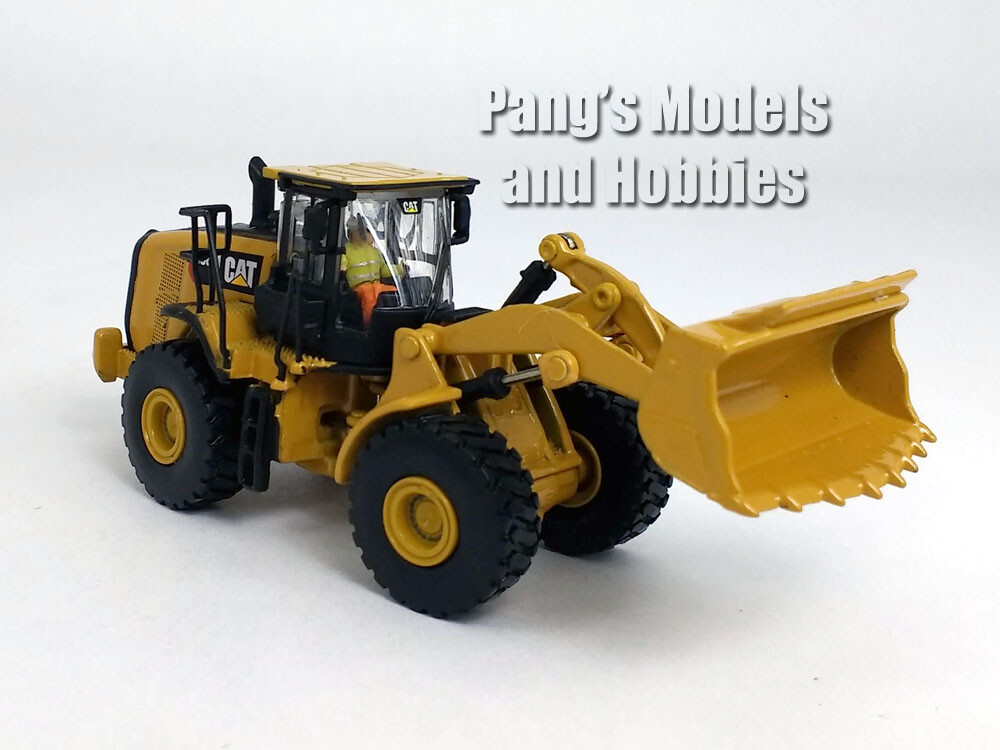 CAT 966M 966 Wheel Loader 1/87 HO Scale Diecast Metal Model by Diecast Masters