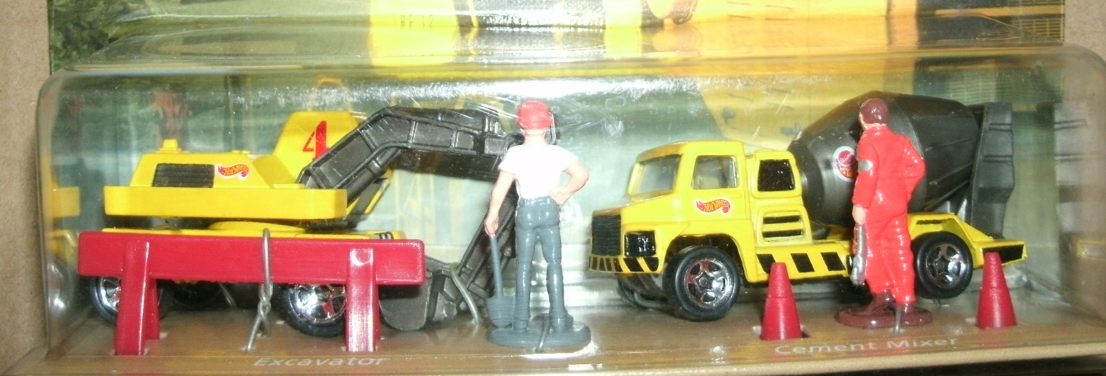 1/64 Scale 1996 Hot Wheels Action Pack Construction Equipment Set Mattel 16153