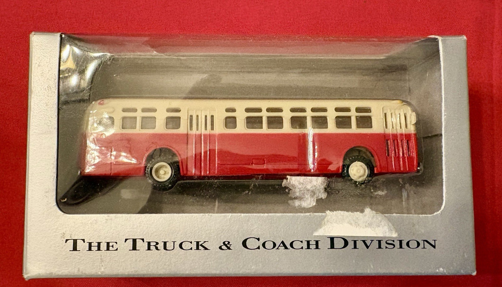 American Precision Models HO Scale APM 39000-2 Bus GMC The Truck/Coach Division