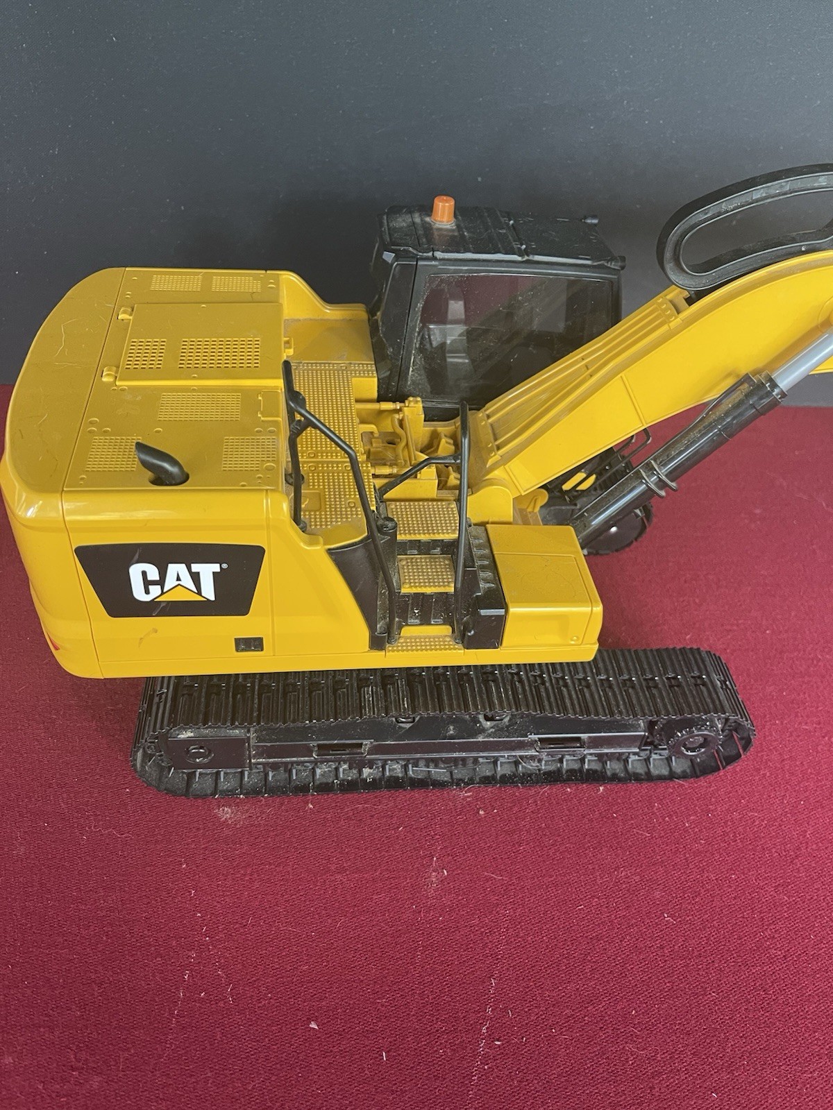 1/16th Caterpillar Excavator by Bruder Germany 2020