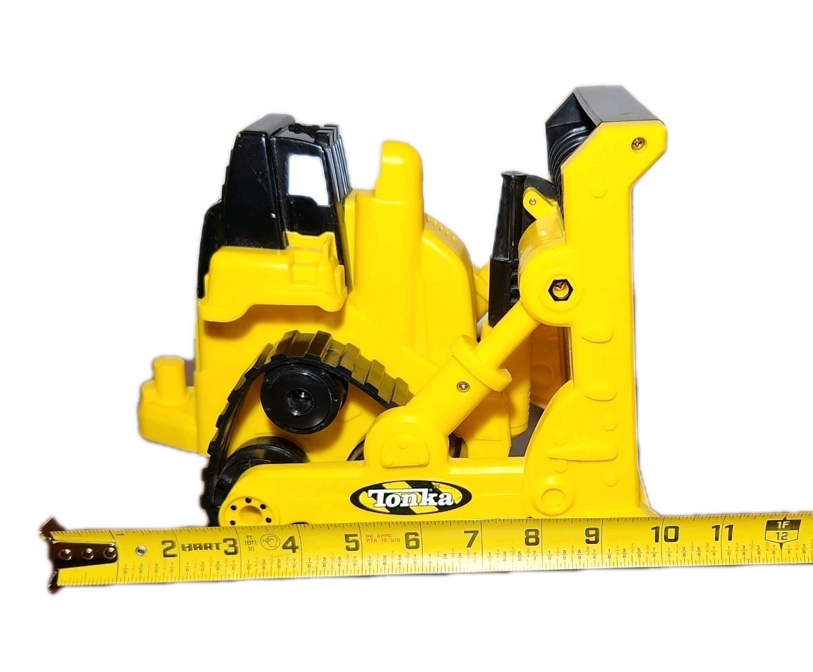 TONKA Bulldozer Big Yellow Black Toy Blade Rubber Track Metal Blade Hasbro 2005