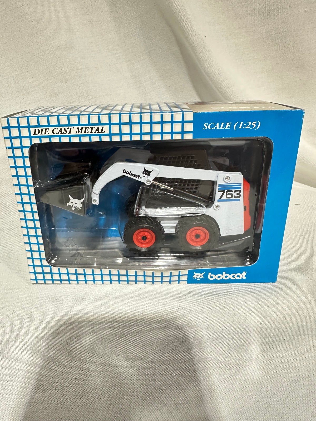 Bobcat 763 Skid Loader By Wan Ho 1/25th Scale