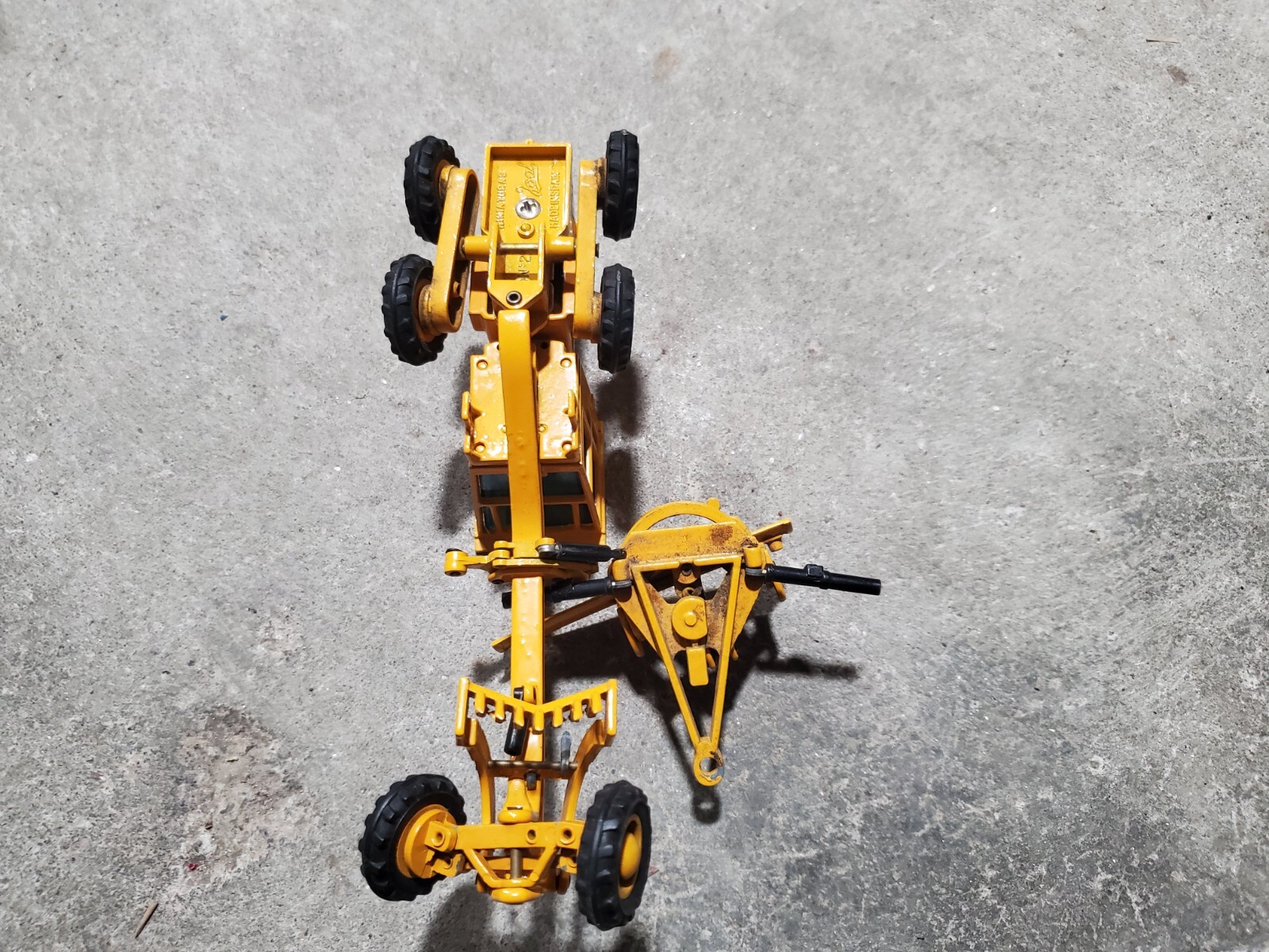 CAT – Joal Caterpillar 12G Grader – 1:50 Die Cast – #217 – *MISSING PIECES*