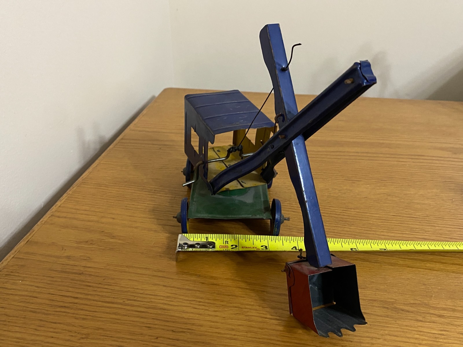 Vintage Tin Steam Shovel Excavator Toy XA-94