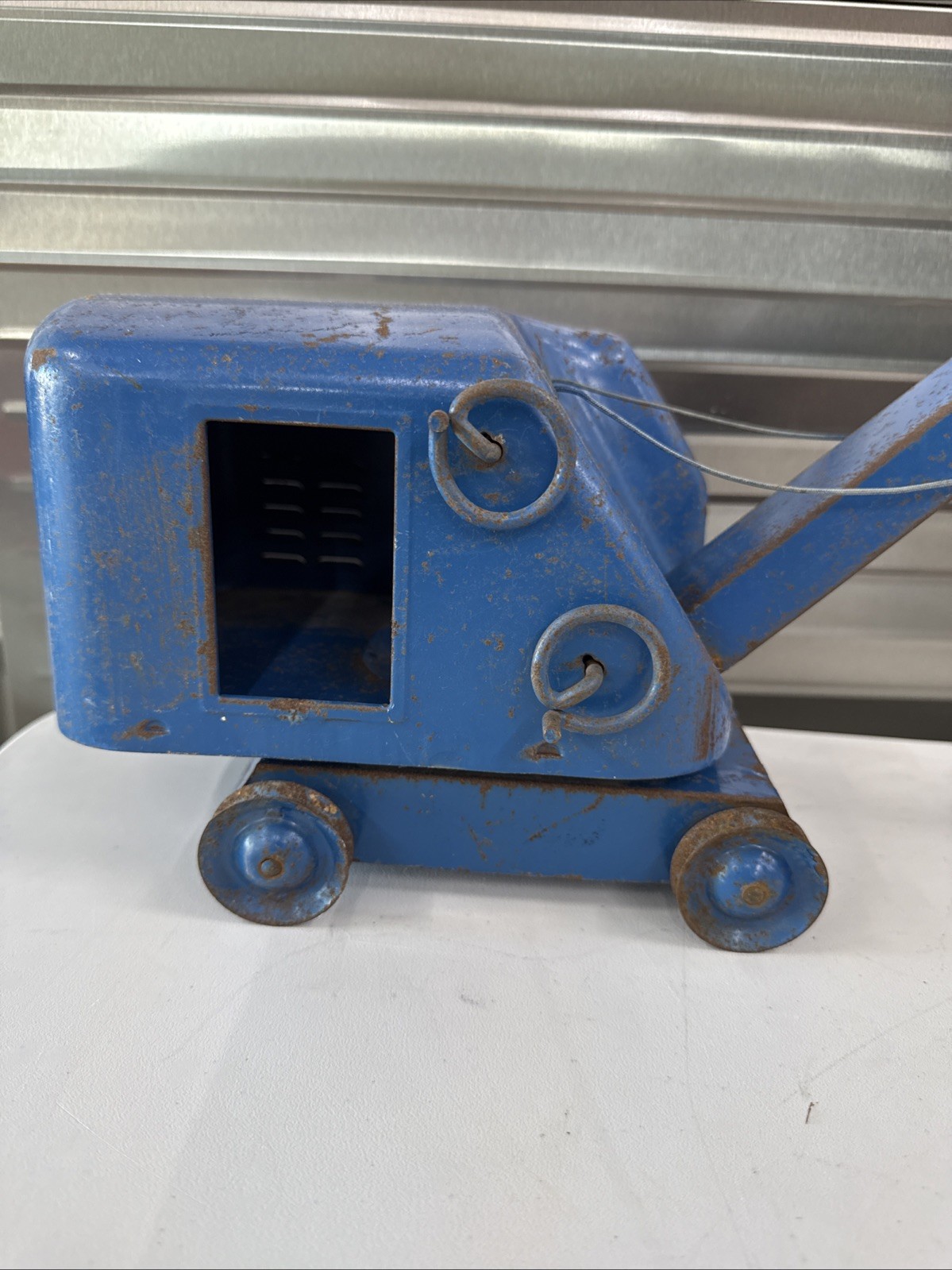Structo Toy Pressed Steel Crane Blue Paint Mobile Winche Original