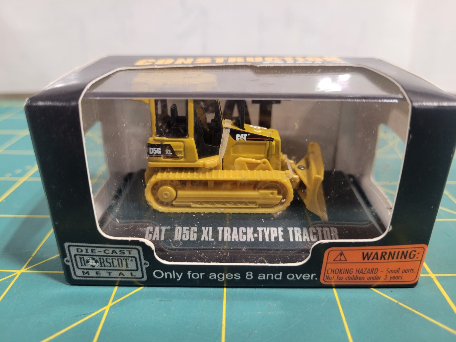 NORSCOT CAT D5G XL TRACK-TYPE TRACTOR CONSTRUCTION MINI’S 2006 EUC