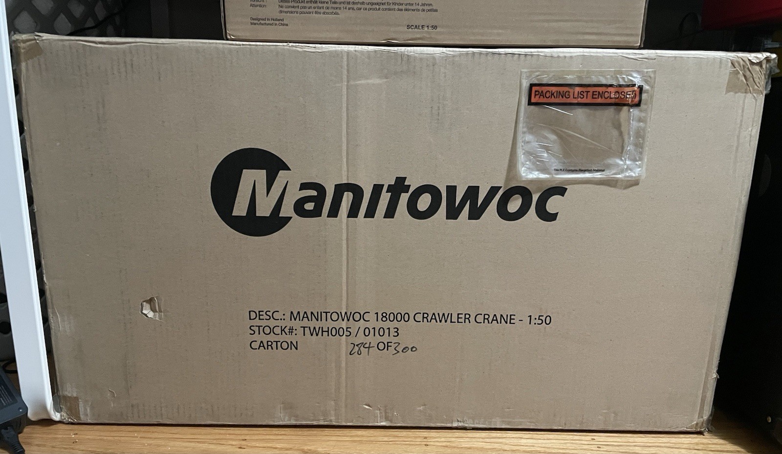 1/50 TWH Manitowoc 18000 Crawler Crane Red 284/300 Final Run Diecast Model